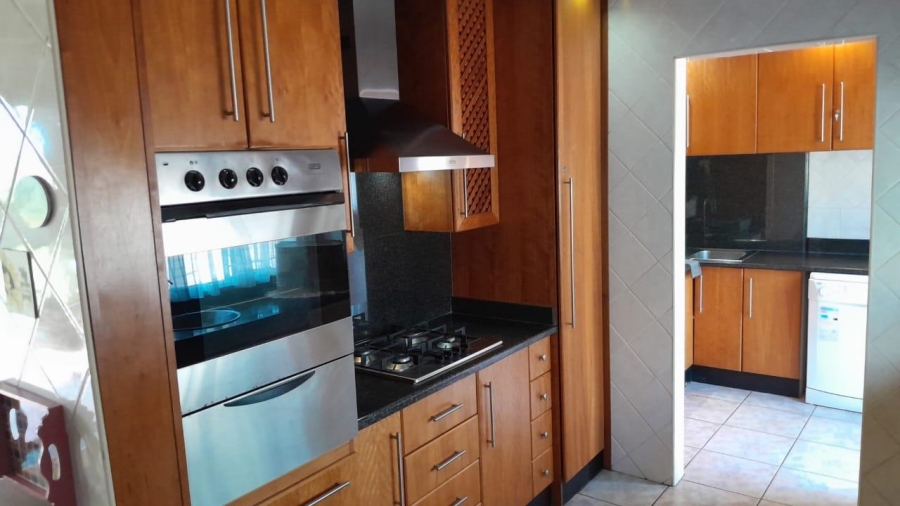 5 Bedroom Property for Sale in Riebeeckstad Free State